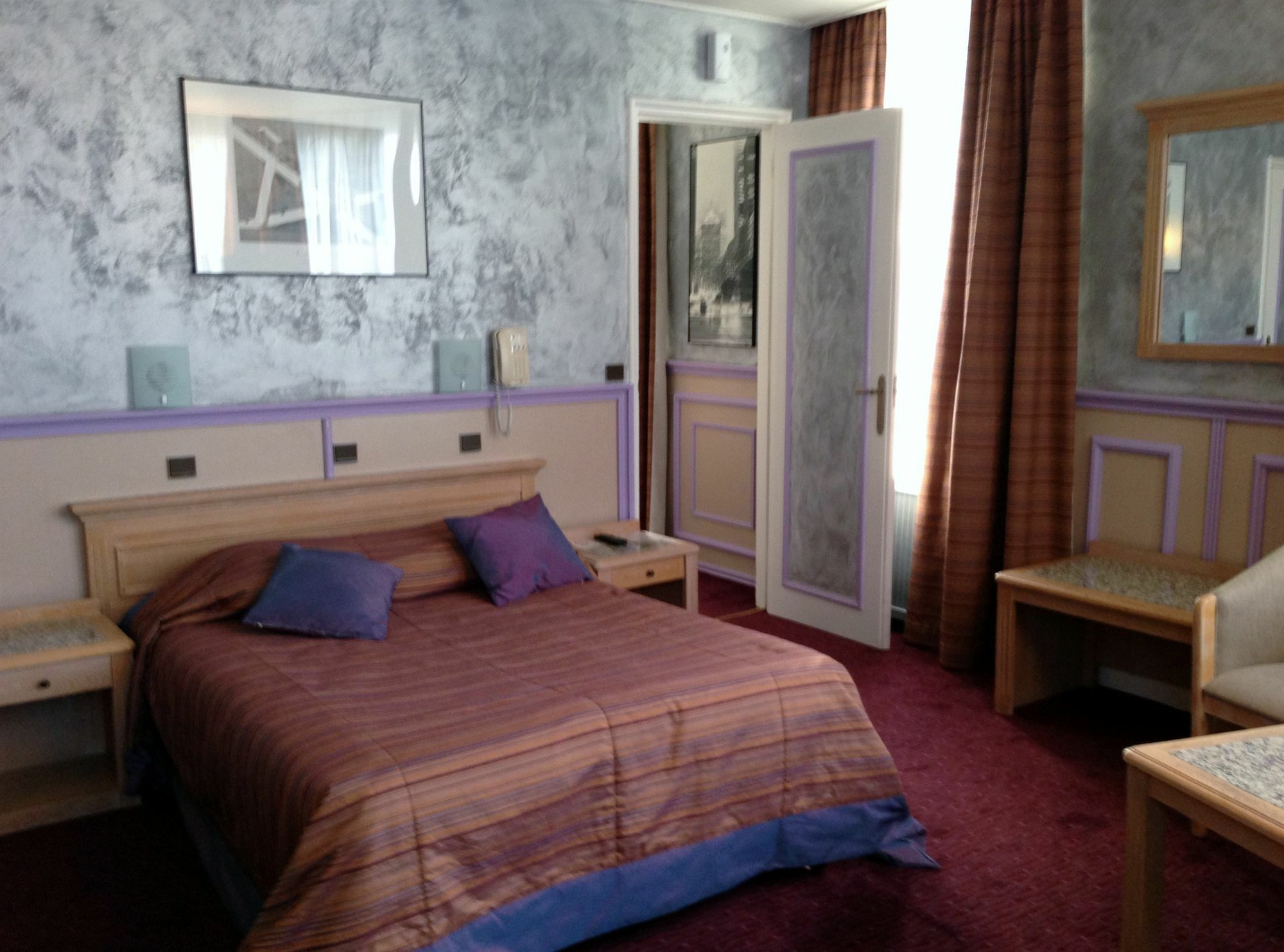 Le Grand Hotel Valenciennes Kültér fotó